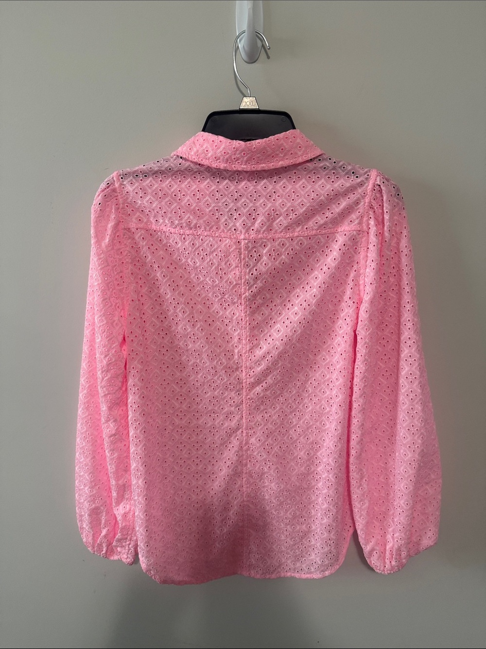 Lilly Pulitzer Pink Eyelet Button-Front Tie-Hem Blouse S - Picture 8 of 8